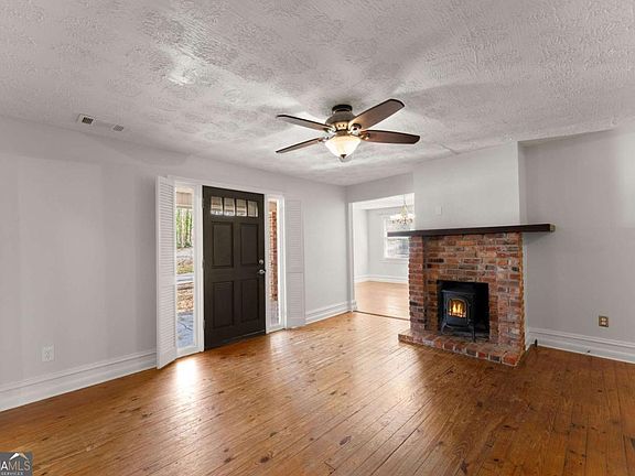 5th image of 59 W Wright St