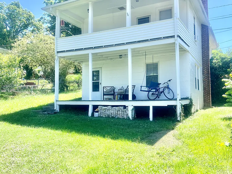 4 Tucker St — Photo 5