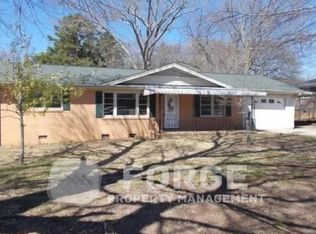 106 Parkdale Dr, Greenville, SC 29611