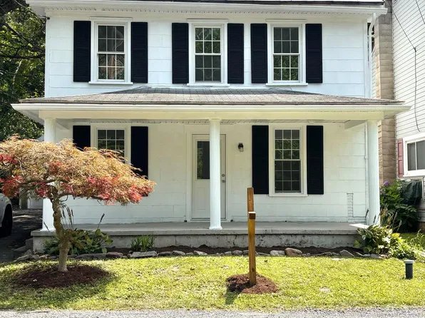 880 Parcheytown Rd, Lewistown, PA 17044