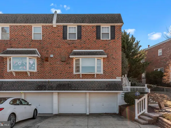 9902 S Canterbury Rd, Philadelphia, PA 19114