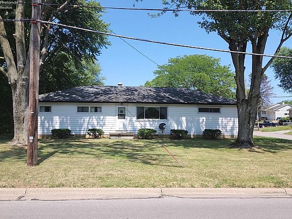 3rd image of 305 Wilbor Ave