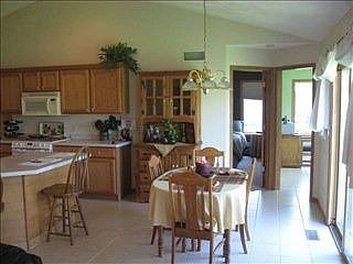 4th image of 4048 Boulder Dr