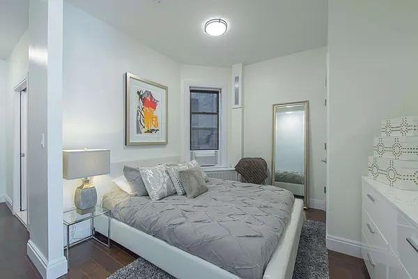 Rented by Thor Equities | media 6