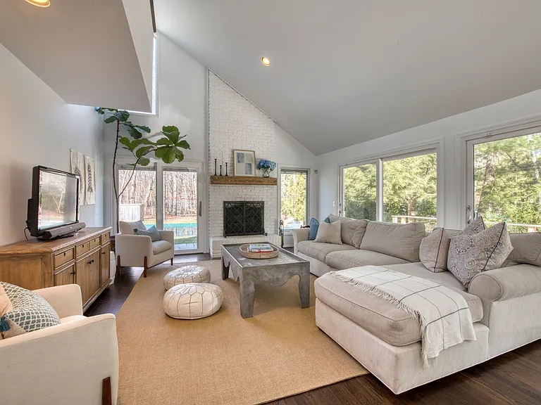 52 Settlers Landing Ln — Photo 3