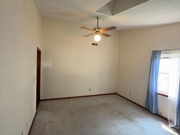 2nd image of 106 Pete Jones Dr #B