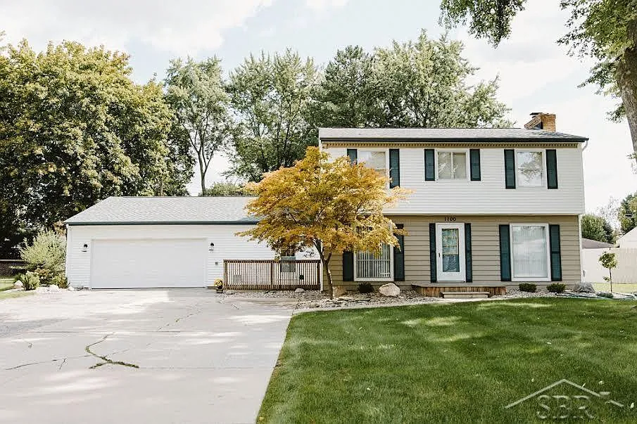 1100 Cranbrook Dr photo 1