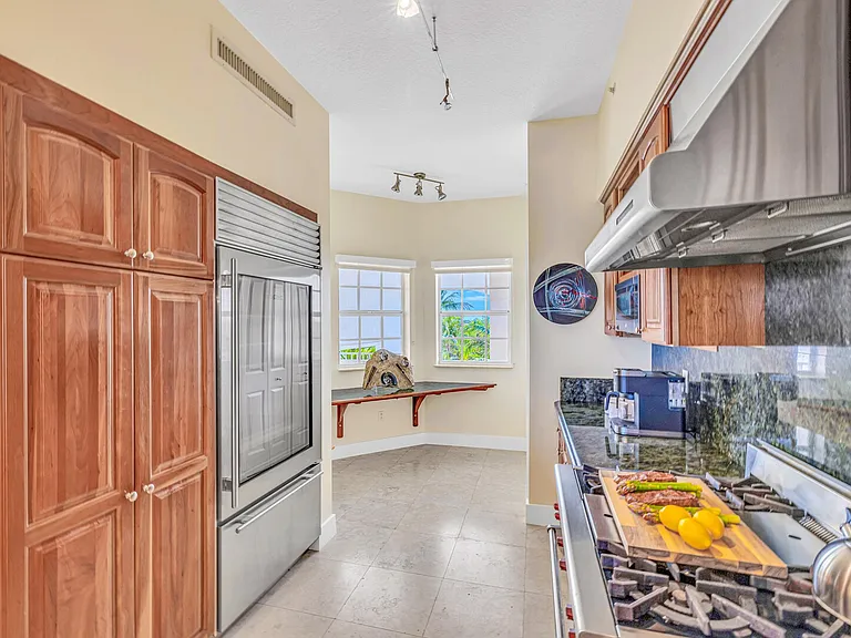 Gulfview Dr — Photo 36
