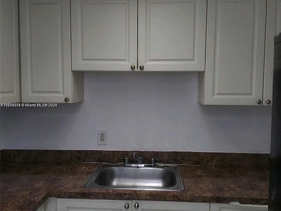 3rd image of 13700 NE 6th Ave APT 309