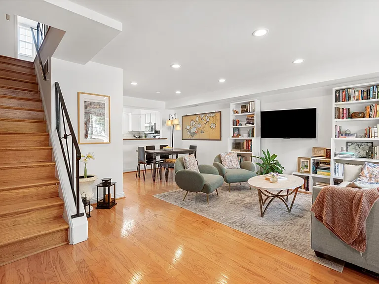3908 Keller Ave — Photo 5