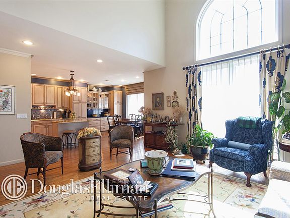 5th image of 537 Bardini Dr