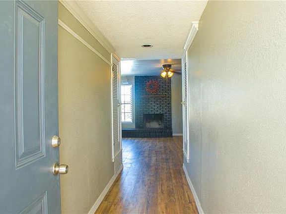 3rd image of 9332 Wh Burges Dr