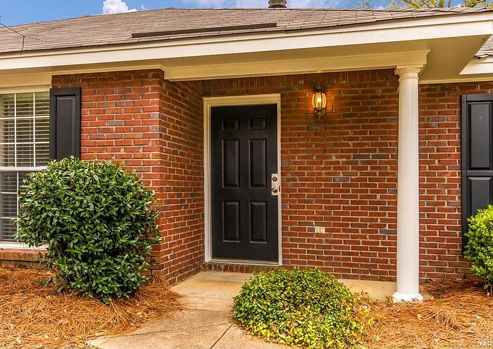 1st image of 986 Eastern Oaks Dr