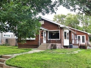 210 7th St NW, Minot, ND 58703