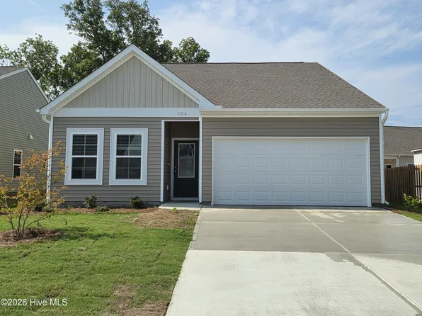 604 Hicks Court, Sneads Ferry, NC 28460