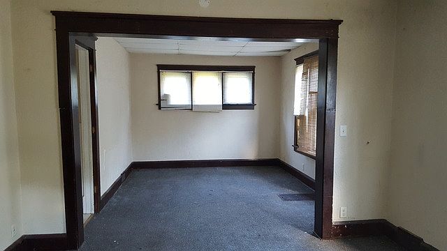 2nd image of 303 N Independence Ave