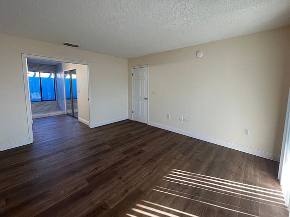 5th image of 661 Deauville Ct