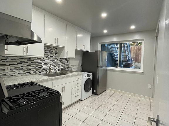 3rd image of 1083 Florida St