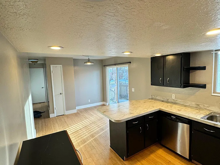 5939 S 2550 W — Photo 8