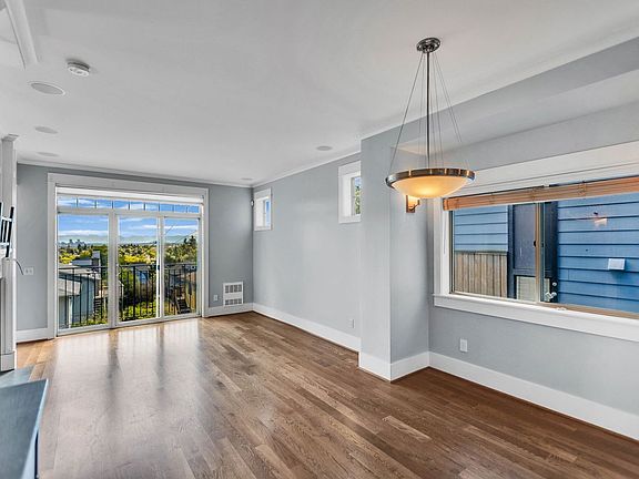 5th image of 1512 18th Ave Unit A