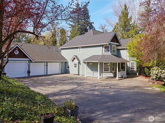 2nd image of 1506 Lidstrom Place E