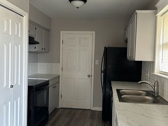 3rd image of 4611 NW Sante #Fe