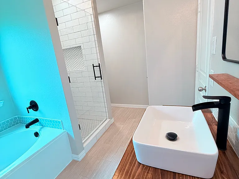 2345 Aurora Dr — Photo 15