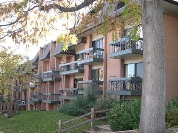 Varsity Townhouses - Student Housing, 1555 Broadway St, Boulder, CO 80302