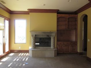 1662-70 Highgrove Dr, Escondido, CA 92027