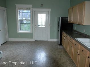 40 High St APT 6, Bangor, ME 04401