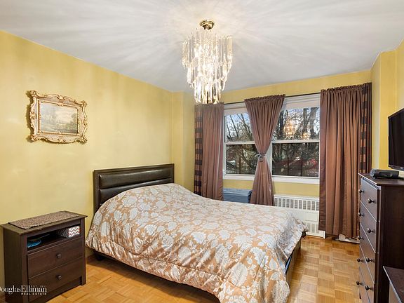 2nd image of 2475 W 16th St APT 2E