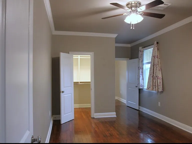 2228 Magnolia St — Photo 7