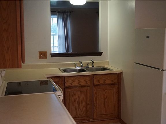 2nd image of 239C Whitestown Vlg