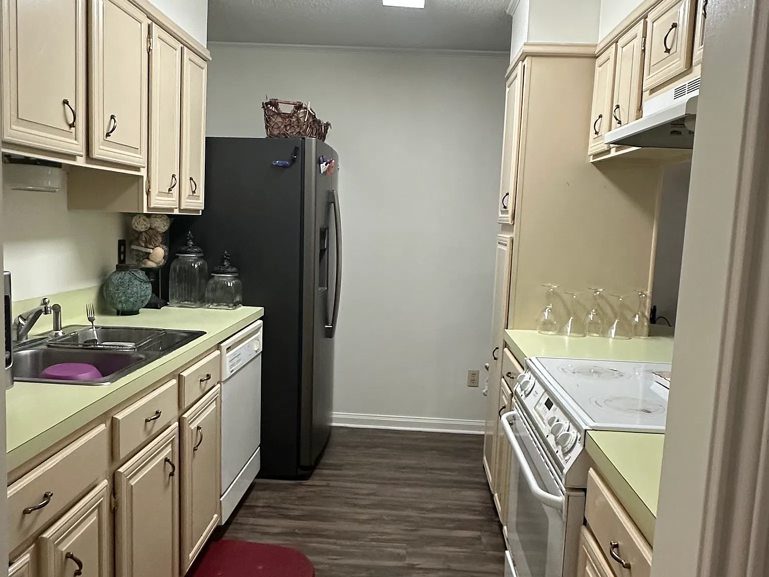 2 bed, 1.5 bath, 1291 sqft, $1,400 — Photo 3