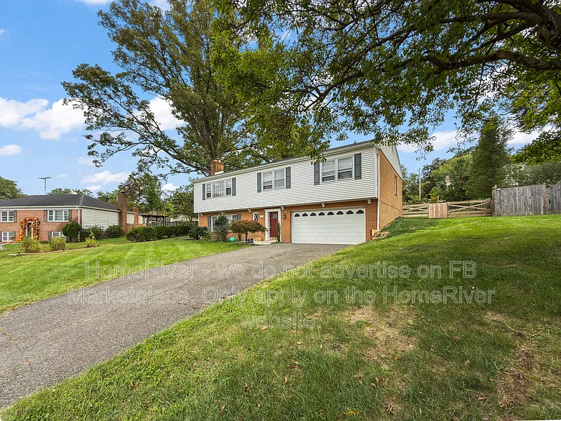 3 bed, 3.0 bath, 1874 sqft, $3,500 — Photo 2