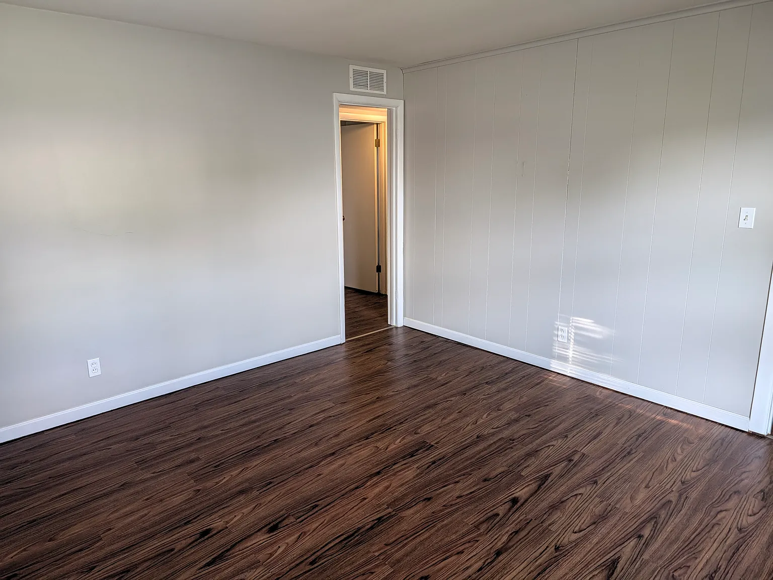 4 bed, 1638 sqft, $1,950 — Photo 2