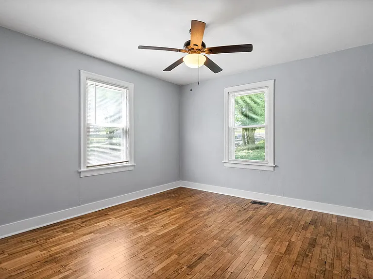 165 Liberty Pkwy — Photo 20