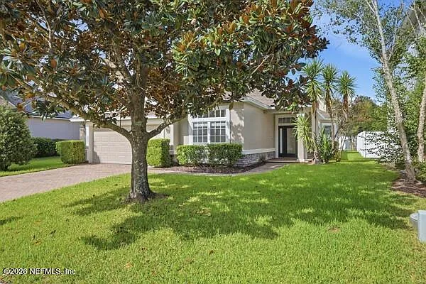 4 bed, 3.0 bath, 2319 sqft, $2,990 — Photo 3