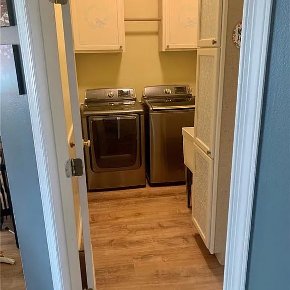3547 Queen Victoria Ct — Photo 12