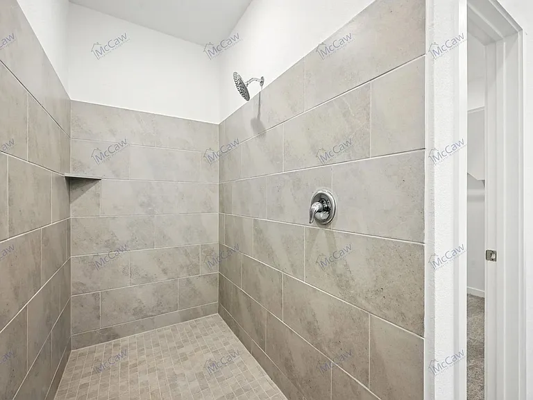 1813 Spruce Cir — Photo 17