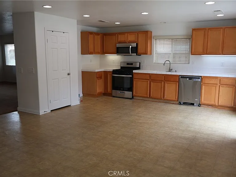 45010 Promise Rd — Photo 10