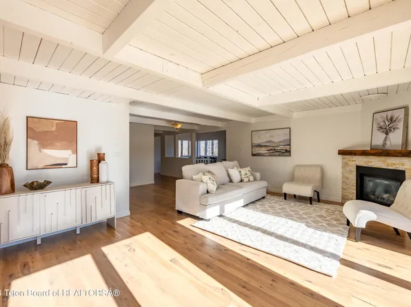 4300 S Hufsmith Hill Rd, Jackson, WY 83001