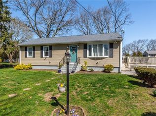 28 Greenwood Ave, Coventry, RI 02816