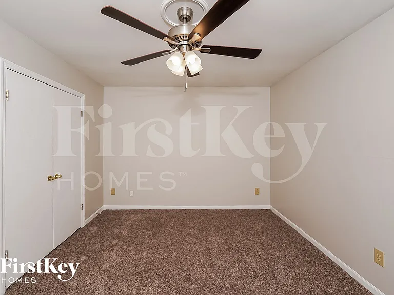 101 Sunny Brook Ln — Photo 7