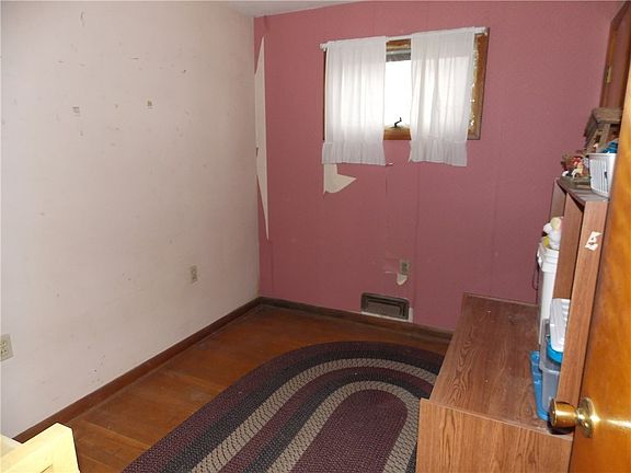 5th image of 115 Lynnwood Dr