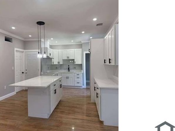 5 Woodale Ave #1