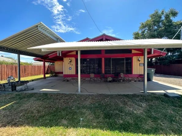 934 E Elm Ave, Coalinga, CA 93210