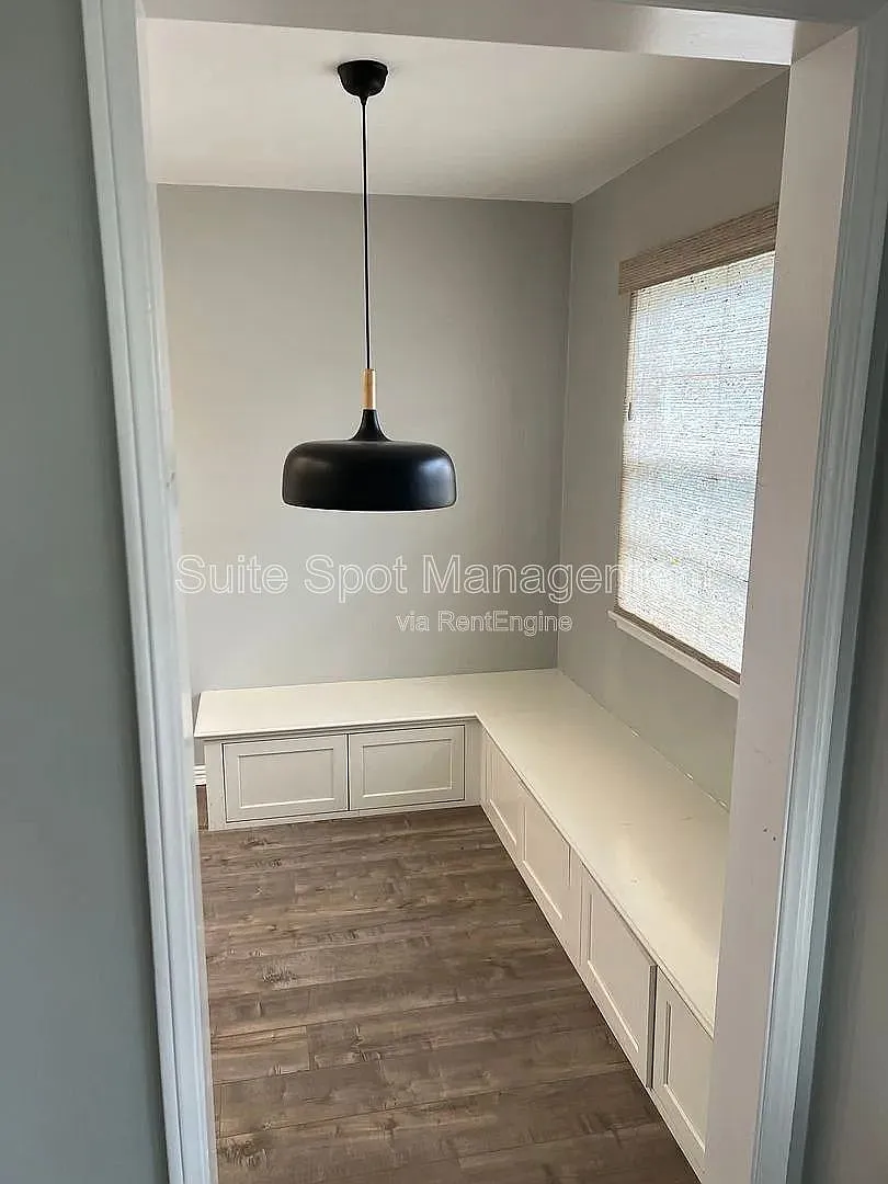 5 bed, 3.0 bath, 1457 sqft, $5,850 — Photo 4