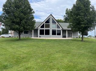 815 Thompson Dr, Chillicothe, MO 64601