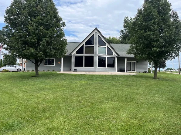 815 Thompson Dr, Chillicothe, MO 64601